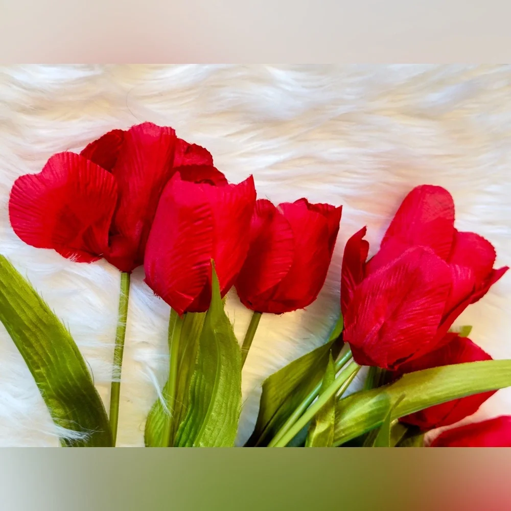13 Red Silk Tulips Flowers Spring Summer Table Floral Arrangement Faux Florals